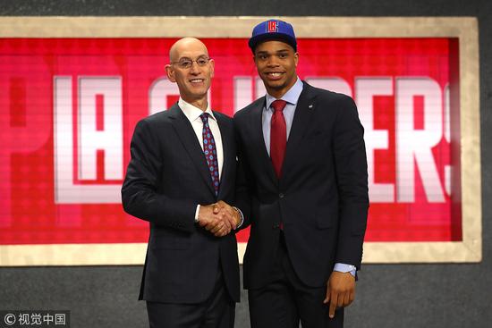 传球精准而 传球精准而