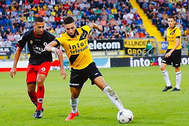 并在赛季初 并在赛季初